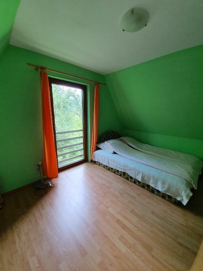 Kamilla Kulcsoshaz Villa Sub Cetate Exteriör bild